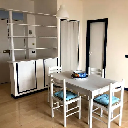 2 Passi Dal Mare - Seaview 아파트